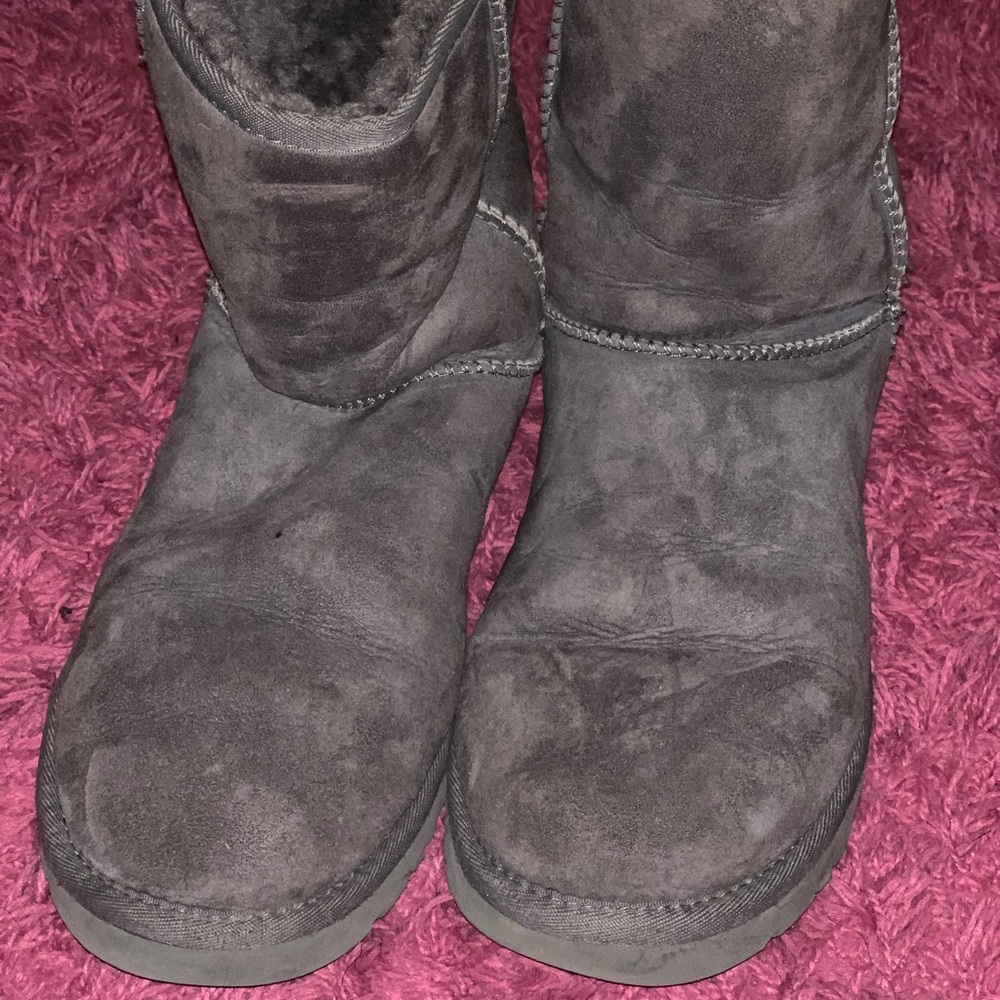 Grey Uggs